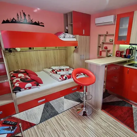 Design Apartments Red Blue Osijek Exterior photo